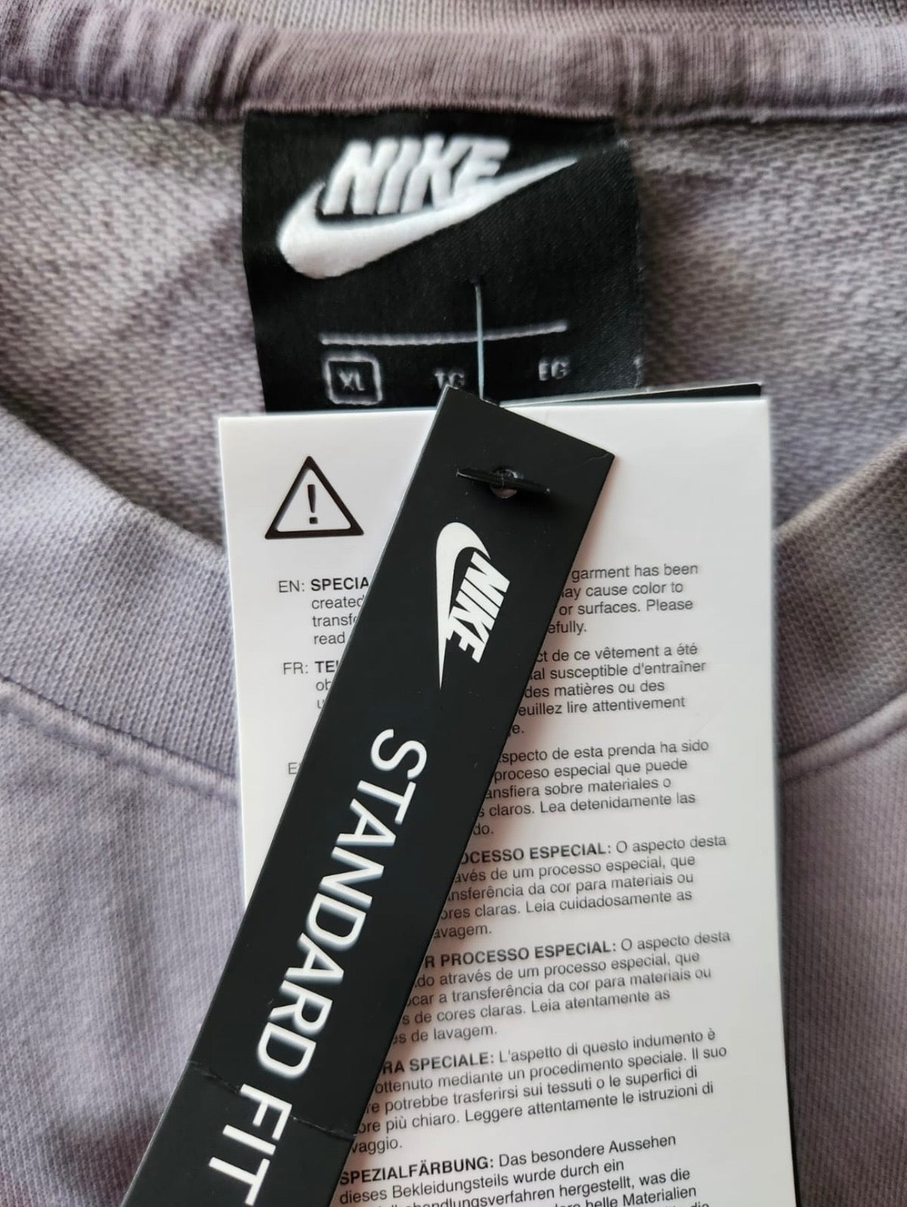 Nike Sportswear Tie-Dye Crewneck – Standard Fit