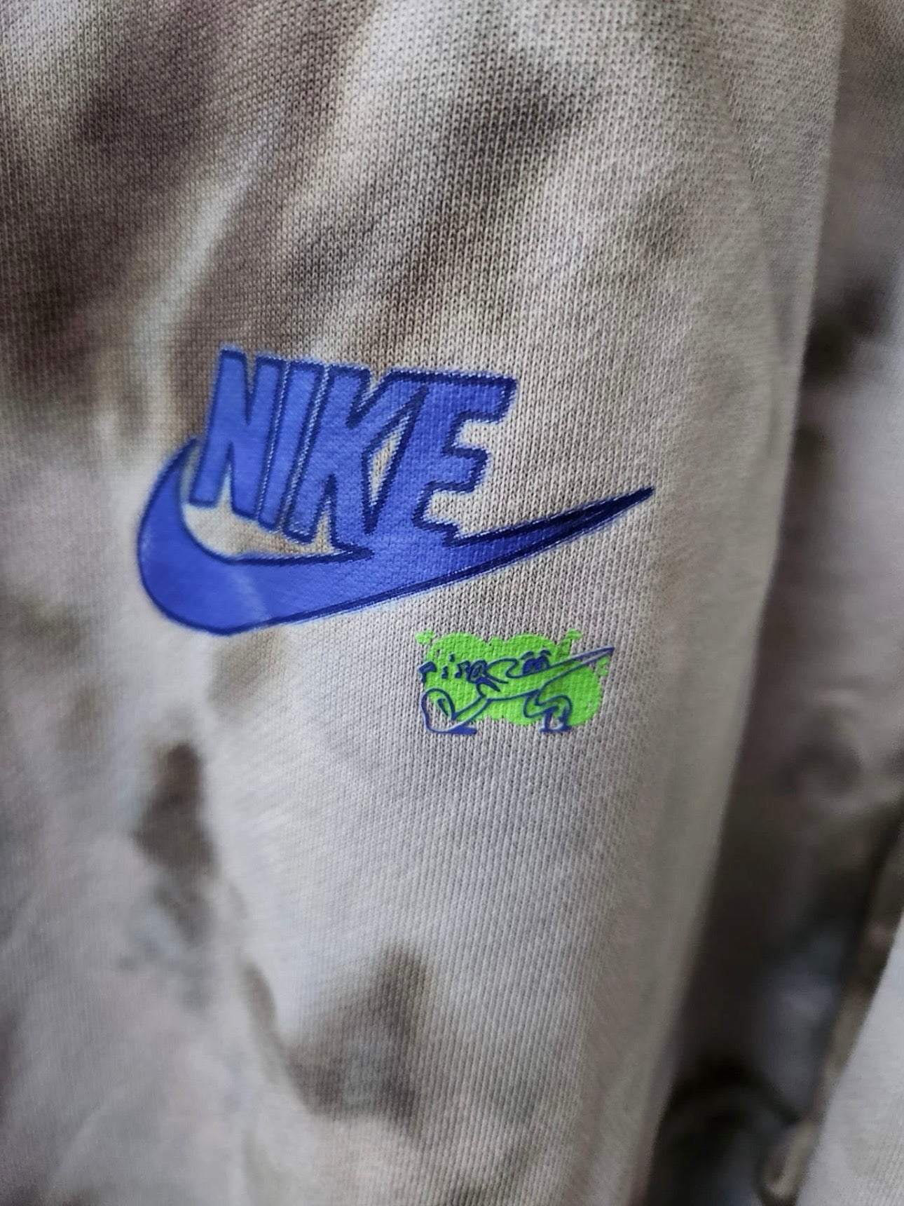 Nike Sportswear Tie-Dye Crewneck – Standard Fit