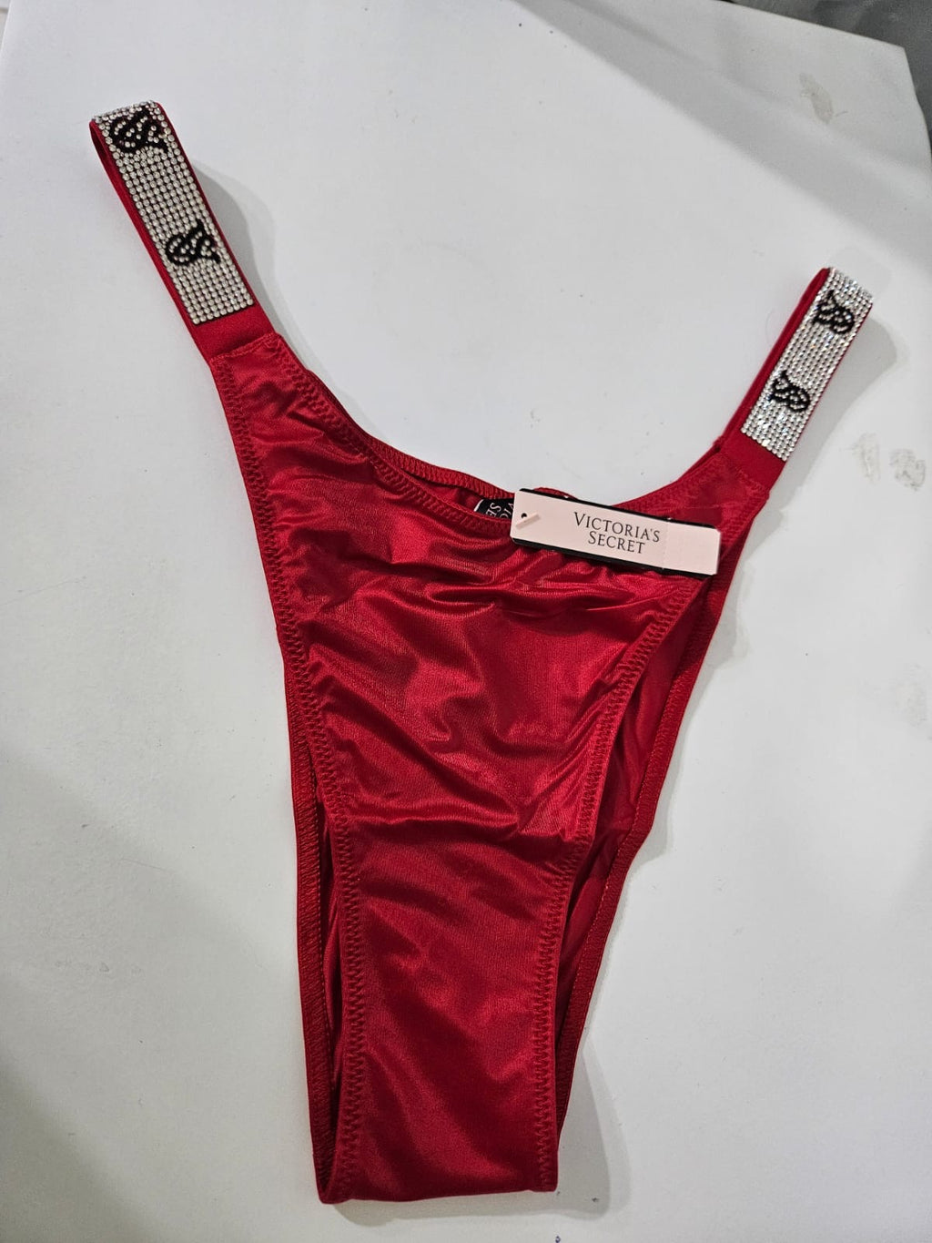 Panties Victoria’s Secret con tiras de brillo – Varios colores