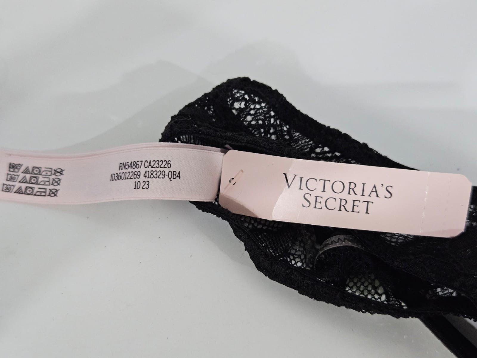Panties Victoria’s Secret con tiras de brillo – Varios colores