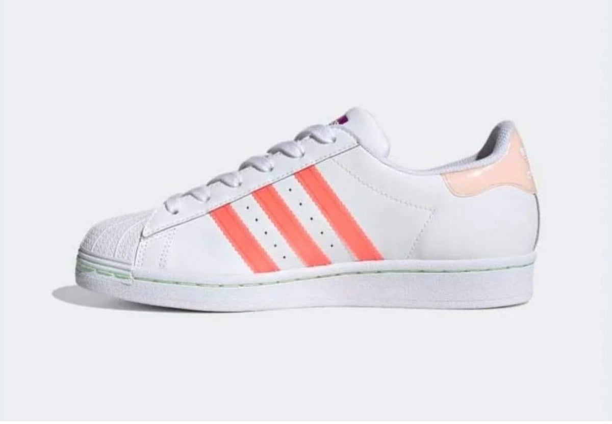 Adidas Superstar Blancas con Franjas Coral