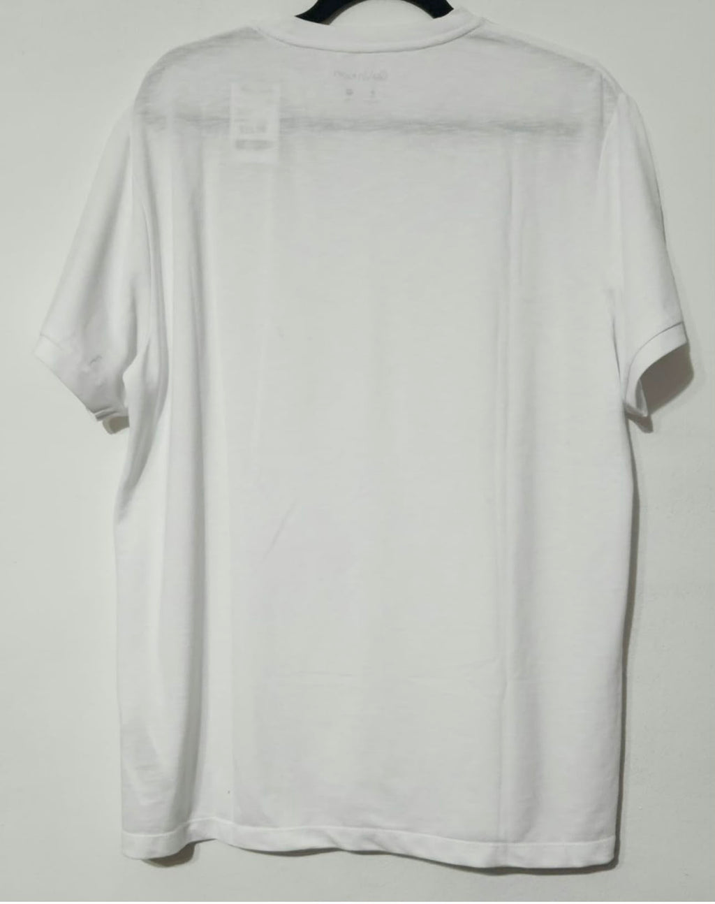 Camiseta Calvin Klein Blanca – Logo Minimalista